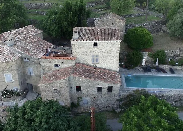 Mas Estrela Lo Nis Bed and breakfast Besseges
